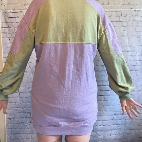 PRETTYLITTLETHING Multi Pastel Double Zip
Sweatshirt Dress purple green oversize - Picture 6 of 9